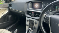 Volvo V40 T3 [152] Inscription 5dr Geartronic Petrol Hatchback